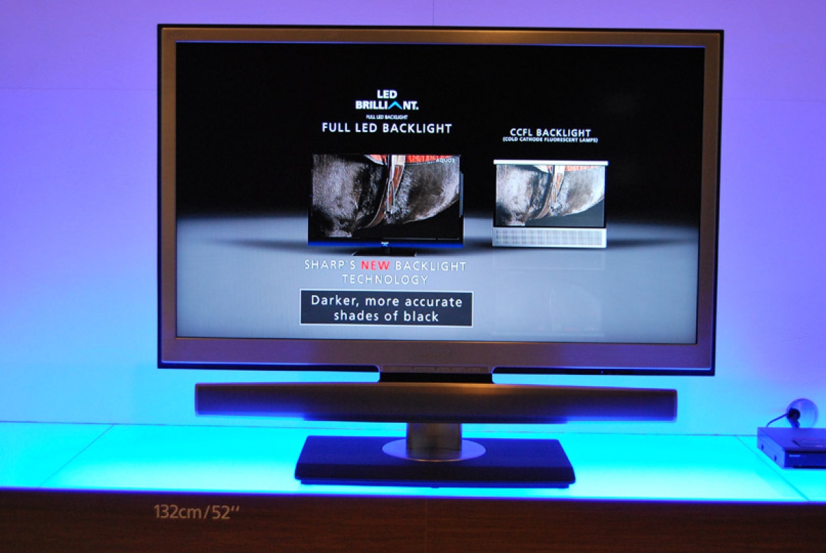 A brilliáns Sharp XS1 széria