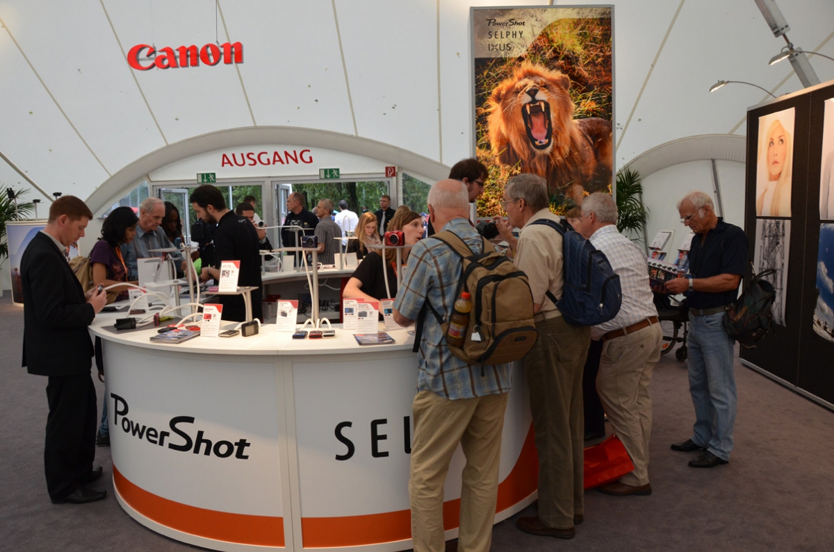 Canon stand