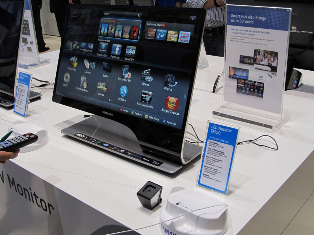 Samsung 3D-s monitorja egyedi design-al