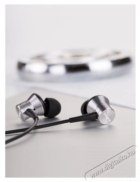 1MORE E1009-Type-C Piston Fit mikrofonos ezüst fülhallgató Audio-Video / Hifi / Multimédia - Fül és Fejhallgatók - Fülhallgató - 513818