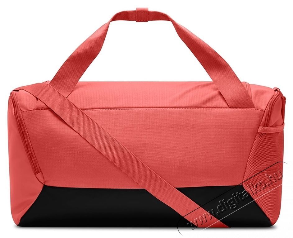 NIKE Brasilia uniszex sportt&aacute;ska - 41 l, Fekete, Korallsz&iacute;n H&aacute;ztart&aacute;s / Otthon / K&uuml;lt&eacute;r - J&aacute;t&eacute;k / Sport - Kieg&eacute;sz&iacute;tő - 534492