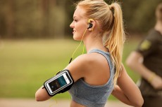 Acme MH08 6 sportkarpánt - fekete Mobil / Kommunikáció / Smart - Mobiltelefon kiegészítő / tok - Övtáska / karpánt futáshoz - 323450