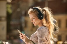 Acme BH60 Bluetooth mikrofonos fejhallgató Audio-Video / Hifi / Multimédia - Fül és Fejhallgatók - Fejhallgató mikrofonnal / headset - 323457