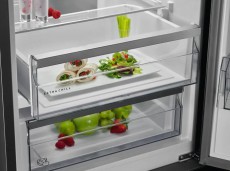 AEG RCB736E5MX szabadon&aacute;ll&oacute; kombin&aacute;lt hűtőszekr&eacute;ny Konyhai term&eacute;kek - Hűtő, fagyaszt&oacute; (szabadon&aacute;ll&oacute;) - Alulfagyaszt&oacute;s kombin&aacute;lt hűtő - 361361