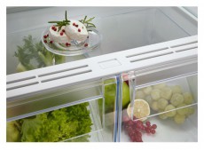 AEG OSC5D181ES HŰTŐ BE&Eacute;P&Iacute;THETŐ ALULFAGYASZT&Oacute;S LF Konyhai term&eacute;kek - Hűtő, fagyaszt&oacute; (be&eacute;p&iacute;thető) - Alulfagyaszt&oacute;s kombin&aacute;lt hűtő - 481264