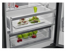 AEG RCB736E7MX HŰTŐ ALULFAGYASZTÓS NF Konyhai termékek - Hűtő, fagyasztó (szabadonálló) - Alulfagyasztós kombinált hűtő - 505362