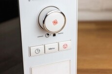 Akai AOW-20DW mikrohullámú sütő Konyhai termékek - Mikrohullámú sütő - Mikrohullámú sütő (szabadonálló) - 352157