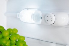 Amica FK2515.4 kombinált hűtőszekrény Konyhai termékek - Hűtő, fagyasztó (szabadonálló) - Alulfagyasztós kombinált hűtő - 342051