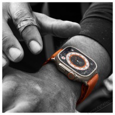 Apple Watch Ultra GPS + Cellular, 49mm titán tok (mqfr3cm/a) - starlight pánt, M méret Mobil / Kommunikáció / Smart - Okos eszköz - Okosóra - 400105