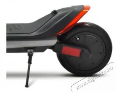 Argento Pininfarina E-Scooter KPF Elektromos Roller Háztartás / Otthon / Kültér - Játék / Sport - Roller / segway / gördeszka - 399732