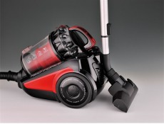 Ariete 2739 Red Force porszívó Háztartás / Otthon / Kültér - Porszívó / takarítógép - Porzsák nélküli porszívó - 300764
