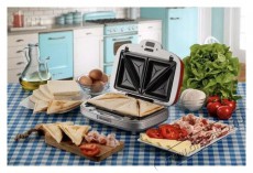 Ariete Party Time Sandwiches & Cookies 1972, piros Konyhai termékek - Konyhai kisgép (sütés / főzés / hűtés / ételkészítés) - Melegszendvics / gofri sütő - 523823