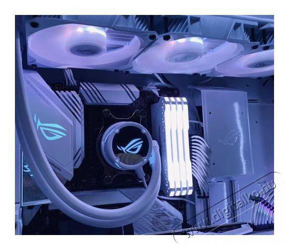 Asus ROG STRIX LC 240 RGB White Edition v&iacute;zhűt&eacute;ses processzorhűtő Iroda &eacute;s sz&aacute;m&iacute;t&aacute;stechnika - Sz&aacute;m&iacute;t&oacute;g&eacute;p tartoz&eacute;k - Processzor - 379510