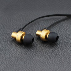 AWEI ES900i In-Ear mikrofonos fülhallgató - arany Audio-Video / Hifi / Multimédia - Fül és Fejhallgatók - Fülhallgató mikrofonnal / headset - 323571