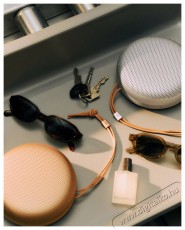 Bang&Olufsen Beosound A1 3rd Gen. Warm Granite Audio-Video / Hifi / Multimédia - Hordozható, vezeték nélküli / bluetooth hangsugárzó - Hordozható, vezeték nélküli / bluetooth hangsugárzó - 523957