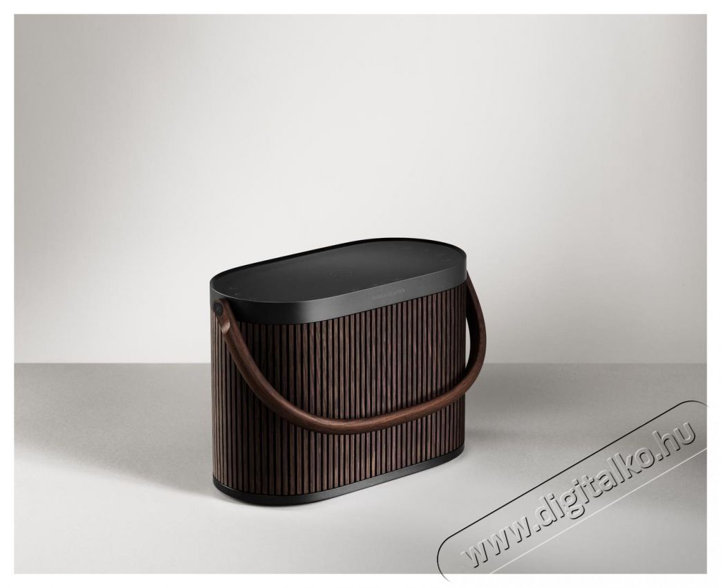 Bang&Olufsen Beosound A5 Dark Oak Audio-Video / Hifi / Multim&eacute;dia - Hordozhat&oacute;, vezet&eacute;k n&eacute;lk&uuml;li / bluetooth hangsug&aacute;rz&oacute; - Hordozhat&oacute;, vezet&eacute;k n&eacute;lk&uuml;li / bluetooth hangsug&aacute;rz&oacute; - 523949