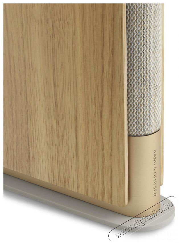Bang&Olufsen Beosound EMERGE Gold tone Audio-Video / Hifi / Multim&eacute;dia - Hordozhat&oacute;, vezet&eacute;k n&eacute;lk&uuml;li / bluetooth hangsug&aacute;rz&oacute; - Hordozhat&oacute;, vezet&eacute;k n&eacute;lk&uuml;li / bluetooth hangsug&aacute;rz&oacute; - 523952