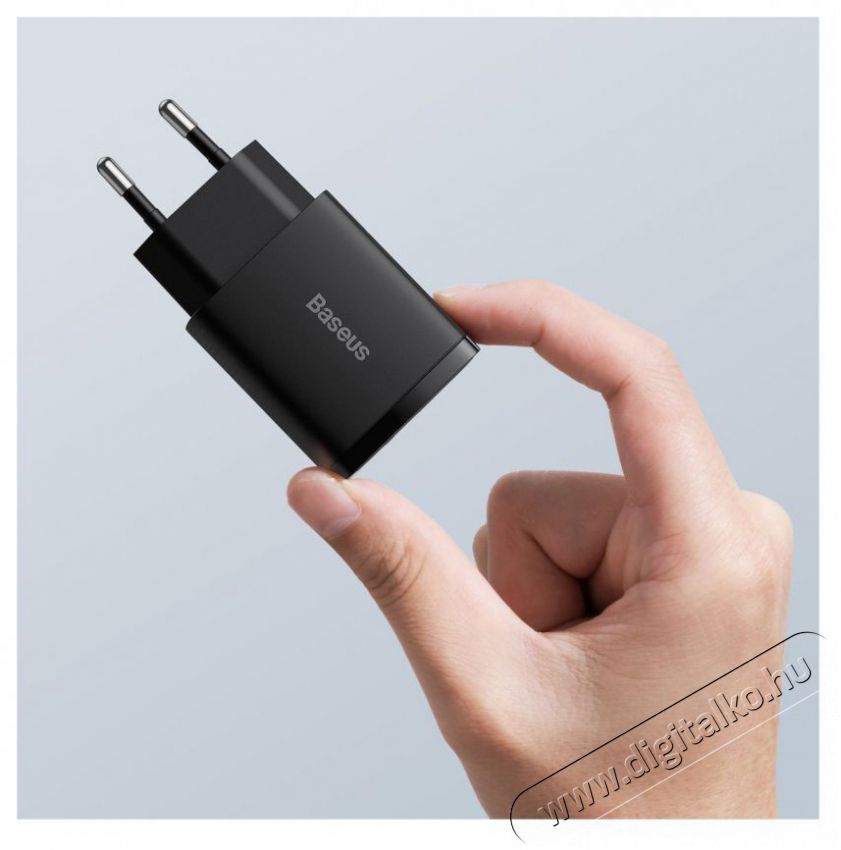 Baseus CCXJ-B01 Compact hálózati töltő USB Type-C / USB-A 20W 3A QC3.0 - Fekete Akkuk és töltők - Li-ion akkumulátor és töltő (gyári) - Töltő / hálózati adapter - 408659