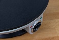 Beez CM-1200 ELEKTROMOS PALACSINTASÜTŐ Konyhai termékek - Konyhai kisgép (sütés / főzés / hűtés / ételkészítés) - Sütemény / palacsinta készítő gép - 345467