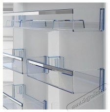 Beko B5RDNE594ZXB K&eacute;tajt&oacute;s hűtőszekr&eacute;ny, 557 l, NoFrost, HarvestFresh, Everfresh+, AeroFlow, Display, E energiaoszt&aacute;ly, 186 cm, Metal Look Konyhai term&eacute;kek - Hűtő, fagyaszt&oacute; (szabadon&aacute;ll&oacute;) - Fel&uuml;lfagyaszt&oacute;s kombin&aacute;lt hűtő - 532963