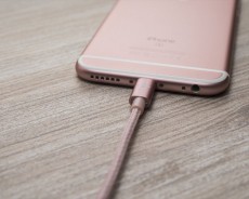 Belkin MIXIT UP Metallic Apple Lightning kábel (F8J144BT04-C00) - rozéarany Mobil / Kommunikáció / Smart - Mobiltelefon kiegészítő / tok - Kábel / átalakító - 323474