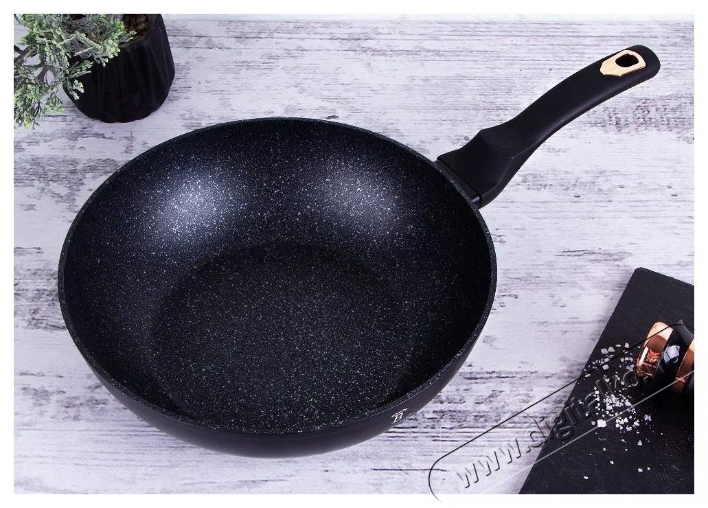 Berlinger Haus WOK serpenyő m&aacute;rv&aacute;ny fel&uuml;lettel 28cm Black Rose Collection BH-1638 Konyhai term&eacute;kek - Ed&eacute;ny - Wok serpenyő - 529280