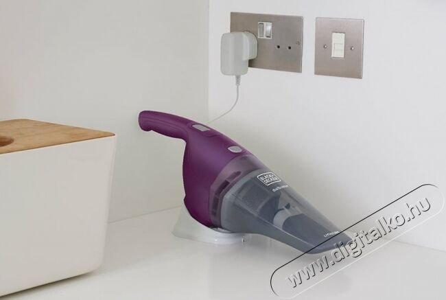 Black&Decker NVB115W akkumulátoros morzsaporszívó Háztartás / Otthon / Kültér - Porszívó / takarítógép - Morzsaporszívó - 323997