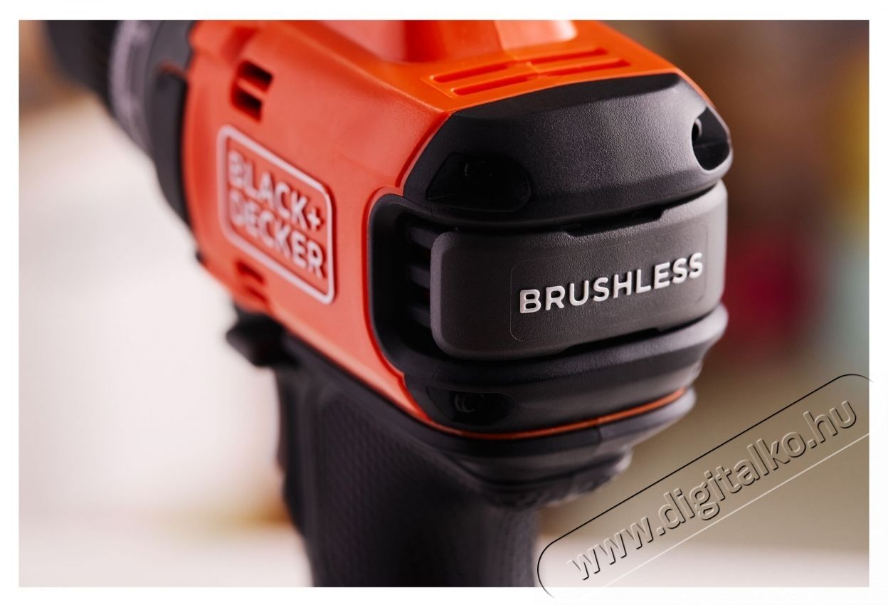 Black & Decker BLD682D2XK akkus kompakt f&uacute;r&oacute; &eacute;s csavarh&uacute;z&oacute; H&aacute;ztart&aacute;s / Otthon / K&uuml;lt&eacute;r - Szersz&aacute;m - F&uacute;r&oacute; / f&uacute;r&oacute;kalap&aacute;cs - 534909