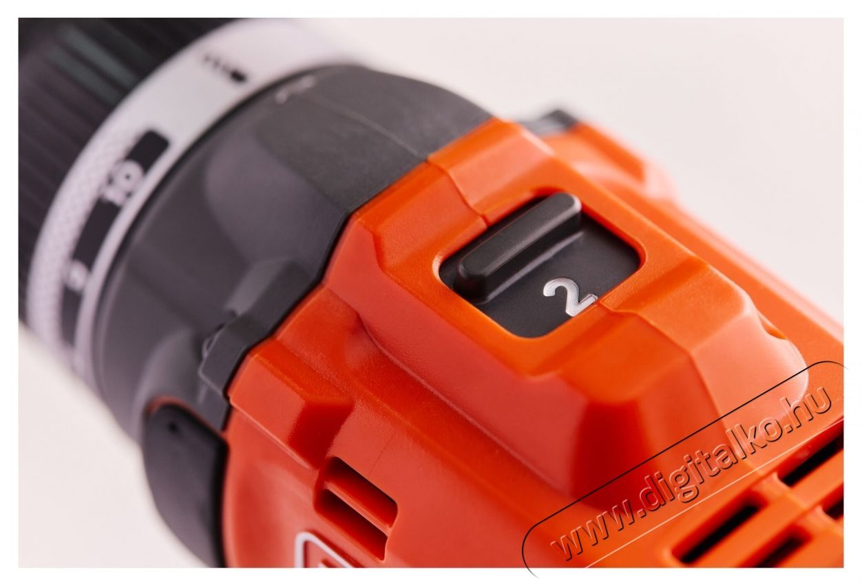 Black & Decker BLD682D2XK akkus kompakt f&uacute;r&oacute; &eacute;s csavarh&uacute;z&oacute; H&aacute;ztart&aacute;s / Otthon / K&uuml;lt&eacute;r - Szersz&aacute;m - F&uacute;r&oacute; / f&uacute;r&oacute;kalap&aacute;cs - 534909