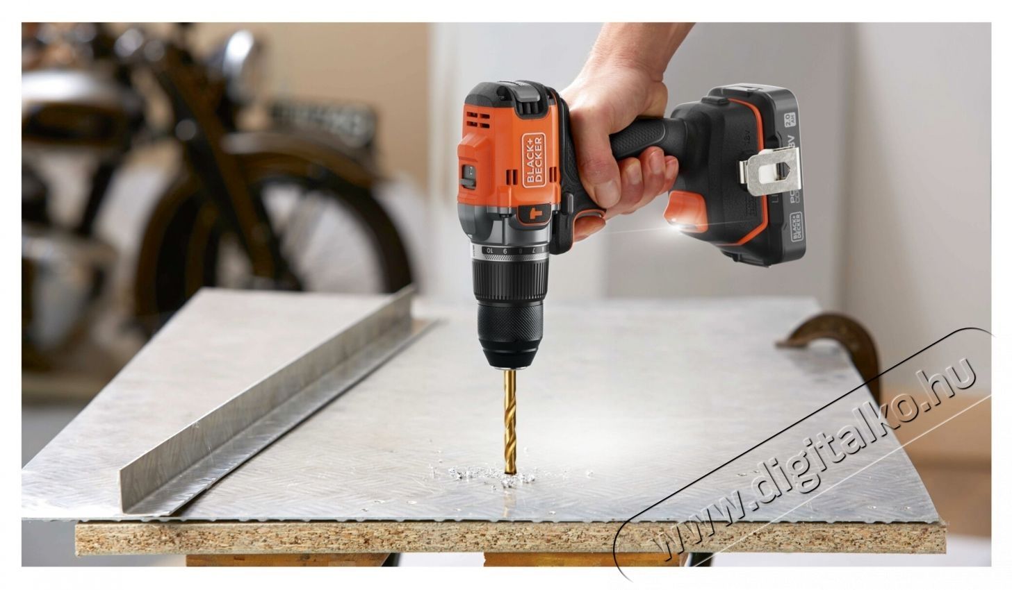 Black & Decker BLD683D1XK kompakt akkus f&uacute;r&oacute;-csavaroz&oacute; &eacute;s &uuml;tvecsavaroz&oacute; H&aacute;ztart&aacute;s / Otthon / K&uuml;lt&eacute;r - Szersz&aacute;m - F&uacute;r&oacute; / f&uacute;r&oacute;kalap&aacute;cs - 534907