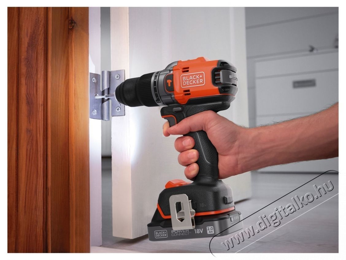 Black & Decker BLD683D1XK kompakt akkus f&uacute;r&oacute;-csavaroz&oacute; &eacute;s &uuml;tvecsavaroz&oacute; H&aacute;ztart&aacute;s / Otthon / K&uuml;lt&eacute;r - Szersz&aacute;m - F&uacute;r&oacute; / f&uacute;r&oacute;kalap&aacute;cs - 534907