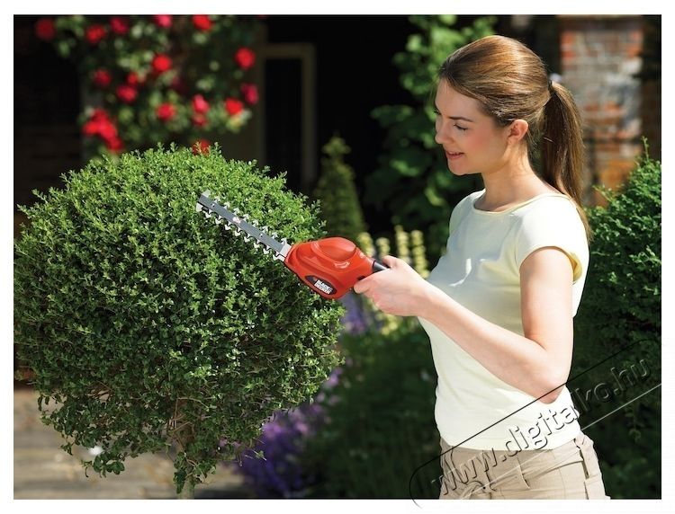 Black & Decker GSL300-QW Akkus s&ouml;v&eacute;nyv&aacute;g&oacute;, 3.6V, 15cm, 1,1Ah H&aacute;ztart&aacute;s / Otthon / K&uuml;lt&eacute;r - K&uuml;lt&eacute;r / kerti term&eacute;k / grill - S&ouml;v&eacute;ny / k&eacute;zi fű &eacute;s lomb v&aacute;g&oacute; - 534913