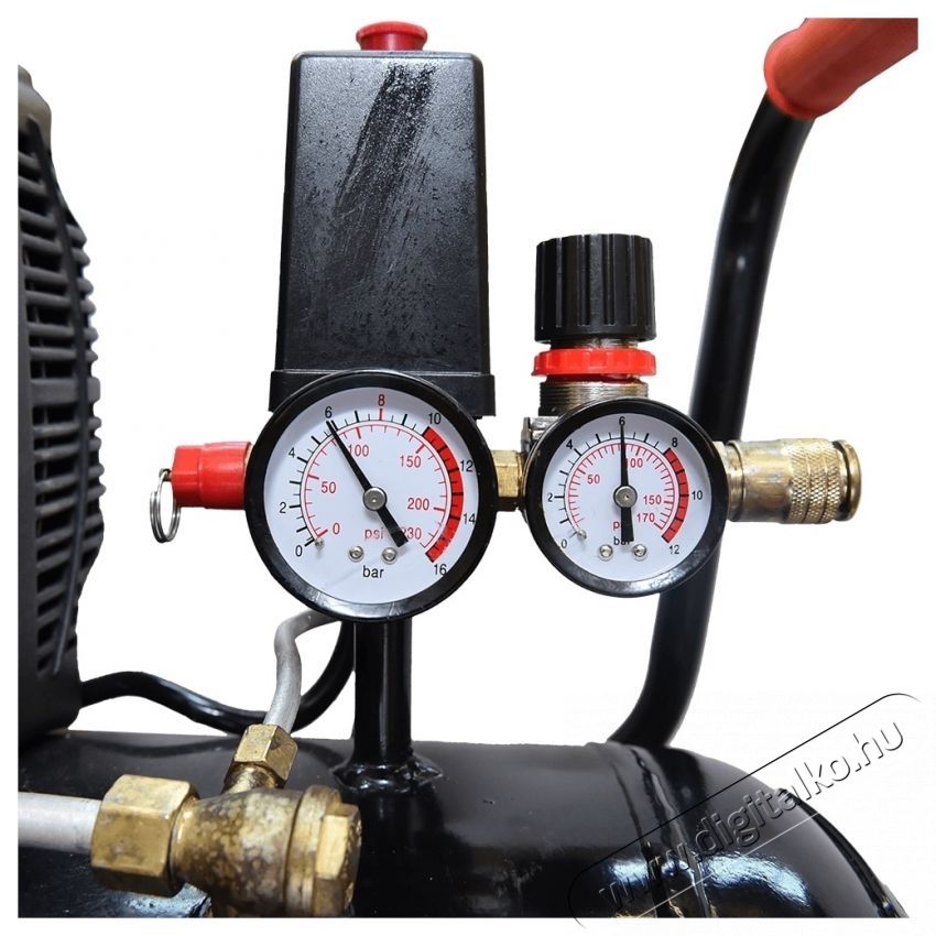 Black & Decker BD 205/50 Kompresszor, 50L, 2LE, 8 Bar H&aacute;ztart&aacute;s / Otthon / K&uuml;lt&eacute;r - Szersz&aacute;m - Kompresszor - 536186