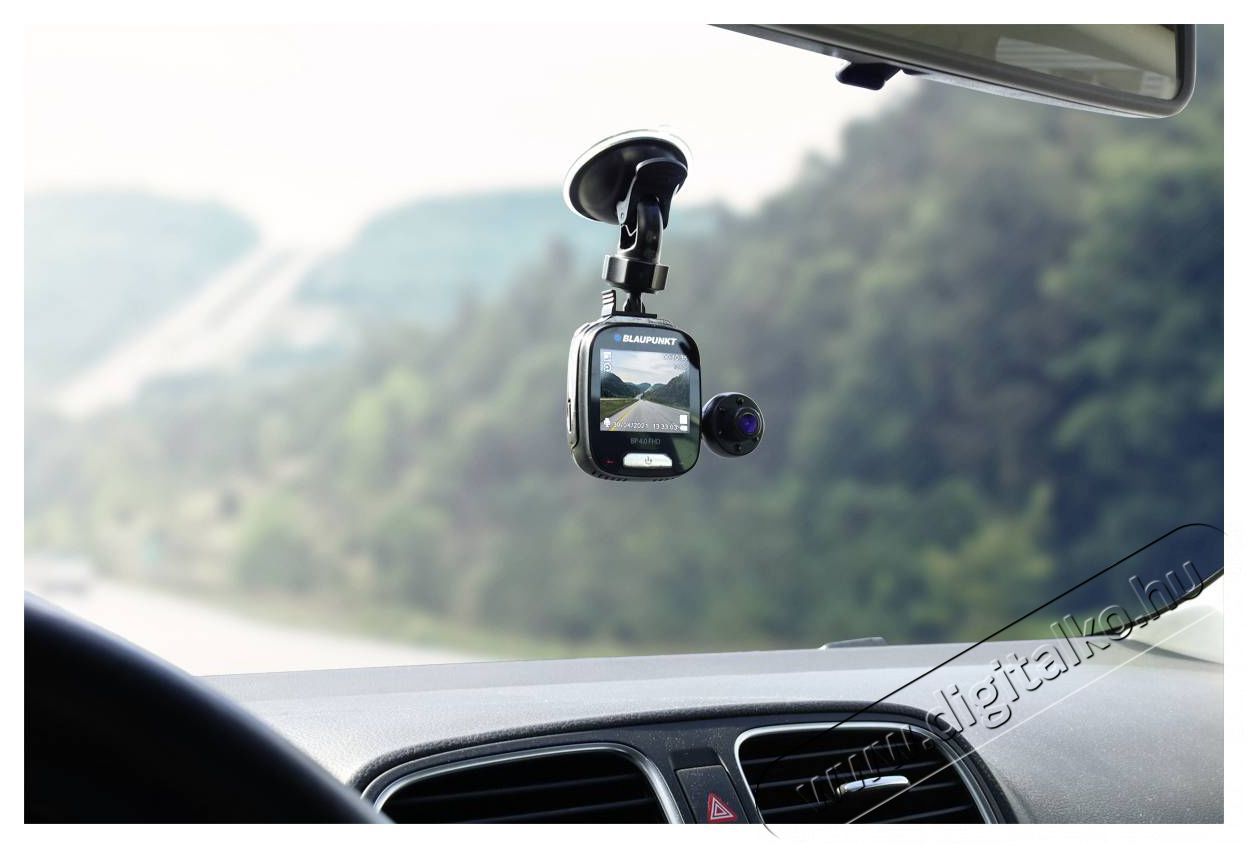 Blaupunkt DVR 4.0 FHD aut&oacute;s kamera F&eacute;nyk&eacute;pezőg&eacute;p / kamera - Aut&oacute;s fed&eacute;lzeti kamera - 381535