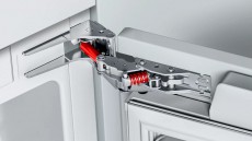 Bosch KIS87ADD0 Beépíthető hűtőszekrény Konyhai termékek - Hűtő, fagyasztó (beépíthető) - Alulfagyasztós kombinált hűtő - 362729