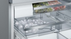 Bosch KFF96PIEP alulfagyasztós hűtőszekrény Konyhai termékek - Hűtő, fagyasztó (szabadonálló) - Alulfagyasztós kombinált hűtő - 370979