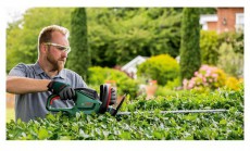 Bosch UniversalHedgeCut 50 elektromos s&ouml;v&eacute;nyv&aacute;g&oacute; H&aacute;ztart&aacute;s / Otthon / K&uuml;lt&eacute;r - K&uuml;lt&eacute;r / kerti term&eacute;k / grill - S&ouml;v&eacute;ny / k&eacute;zi fű &eacute;s lomb v&aacute;g&oacute; - 386906