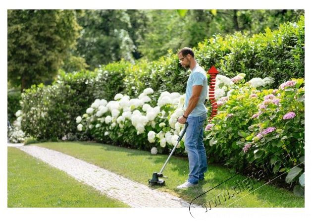 Bosch UniversalGrassCut 18-260 akkumul&aacute;toros fűszeg&eacute;lyny&iacute;r&oacute; H&aacute;ztart&aacute;s / Otthon / K&uuml;lt&eacute;r - K&uuml;lt&eacute;r / kerti term&eacute;k / grill - K&uuml;lt&eacute;ri / kerti szersz&aacute;m - 414686