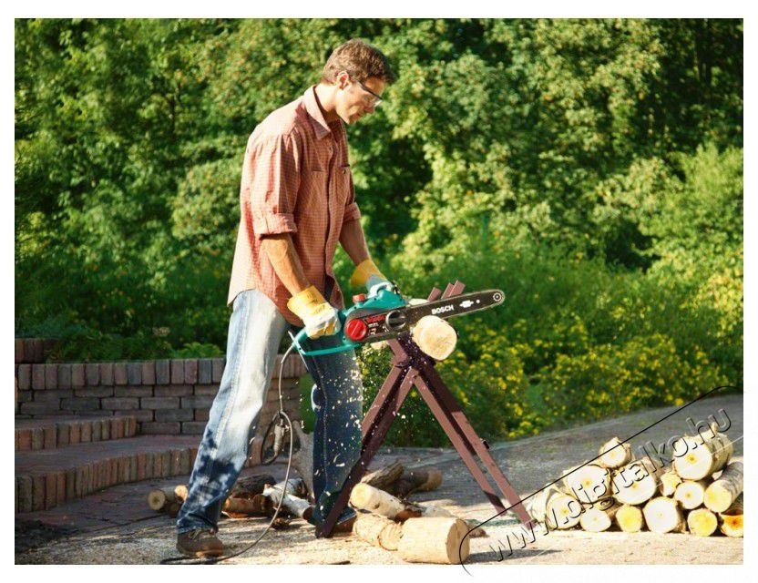 Bosch l&aacute;ncfűr&eacute;sz 1.800 W AKE30S (0.600.834.400) H&aacute;ztart&aacute;s / Otthon / K&uuml;lt&eacute;r - K&uuml;lt&eacute;r / kerti term&eacute;k / grill - L&aacute;ncfűr&eacute;sz - 408896