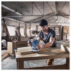 Bosch GOF 130 Professional marógép (06016B7000) Háztartás / Otthon / Kültér - Szerszám - Multifunkciós gép - 500657