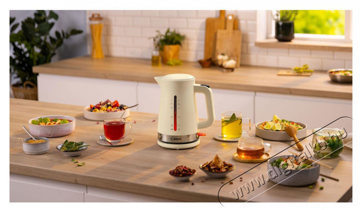 Bosch TWK4M227 MyMoments Konyhai term&eacute;kek - V&iacute;zforral&oacute; / teafőző - 512940