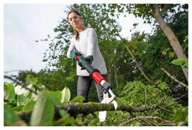 Bosch AdvancedPrune 18V-45 - akku n&eacute;lk&uuml;l, hossz&uacute; r&uacute;d (0.600.8C5.002) H&aacute;ztart&aacute;s / Otthon / K&uuml;lt&eacute;r - Szersz&aacute;m - Egy&eacute;b szersz&aacute;m - 518538