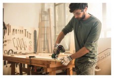 Bosch AKU AdvancedCut 18V (1x2,5 Ah) 0.603.3D5.101 egykezes láncfűrész Háztartás / Otthon / Kültér - Kültér / kerti termék / grill - Láncfűrész - 518541