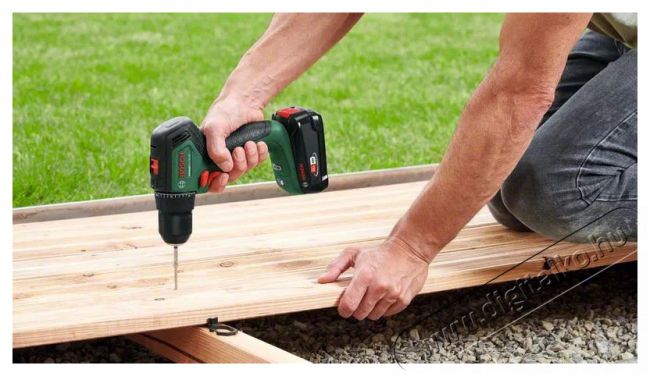 Bosch UniversalDrill 18V-55 (2x 2,0 Ah) + AL18V-20 Háztartás / Otthon / Kültér - Szerszám - Fúró / fúrókalapács - 518586