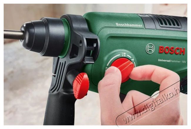 Bosch 0.603.9D6.003 UniversalHammer 18V (2&times; 2,5 Ah + AL1820 t&ouml;ltő, koffer) f&uacute;r&oacute;kalap&aacute;cs H&aacute;ztart&aacute;s / Otthon / K&uuml;lt&eacute;r - Szersz&aacute;m - F&uacute;r&oacute; / f&uacute;r&oacute;kalap&aacute;cs - 523086