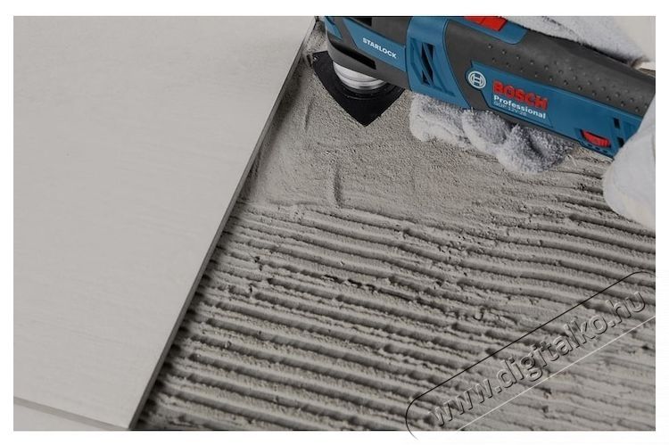 Bosch Professional 06018B5001 T&ouml;bbfunkci&oacute;s akkumul&aacute;toros szersz&aacute;m H&aacute;ztart&aacute;s / Otthon / K&uuml;lt&eacute;r - Szersz&aacute;m - Multifunkci&oacute;s g&eacute;p - 533082