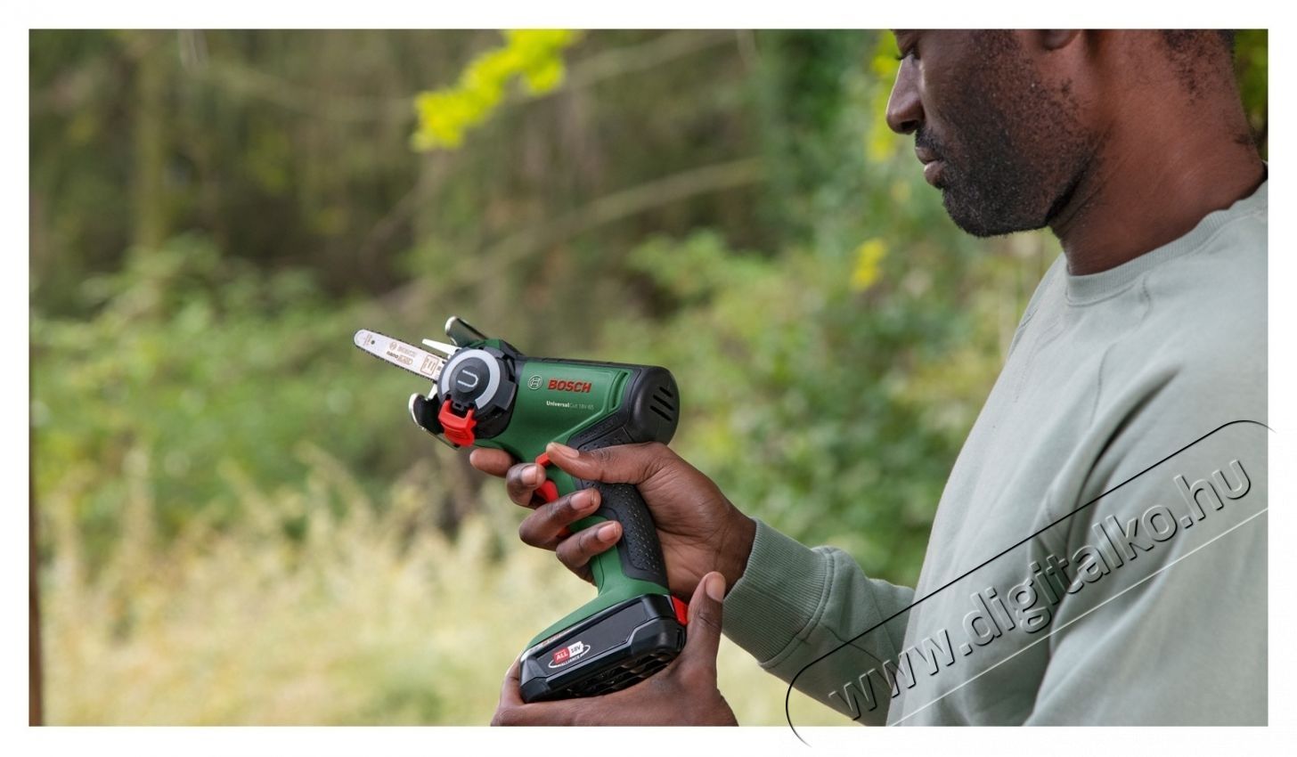 Bosch Akkus fűr&eacute;sz Bosch NanoBlade UniversalCut 06033D5200, 18 V, 8000 RPM, 65 mm maxim&aacute;lis v&aacute;g&aacute;si m&eacute;lys&eacute;g, akkumul&aacute;tor/t&ouml;ltő n&eacute;lk&uuml;l H&aacute;ztart&aacute;s / Otthon / K&uuml;lt&eacute;r - Szersz&aacute;m - K&ouml;r / dekop&iacute;r / sz&uacute;r&oacute; fűr&eacute;sz - 535072