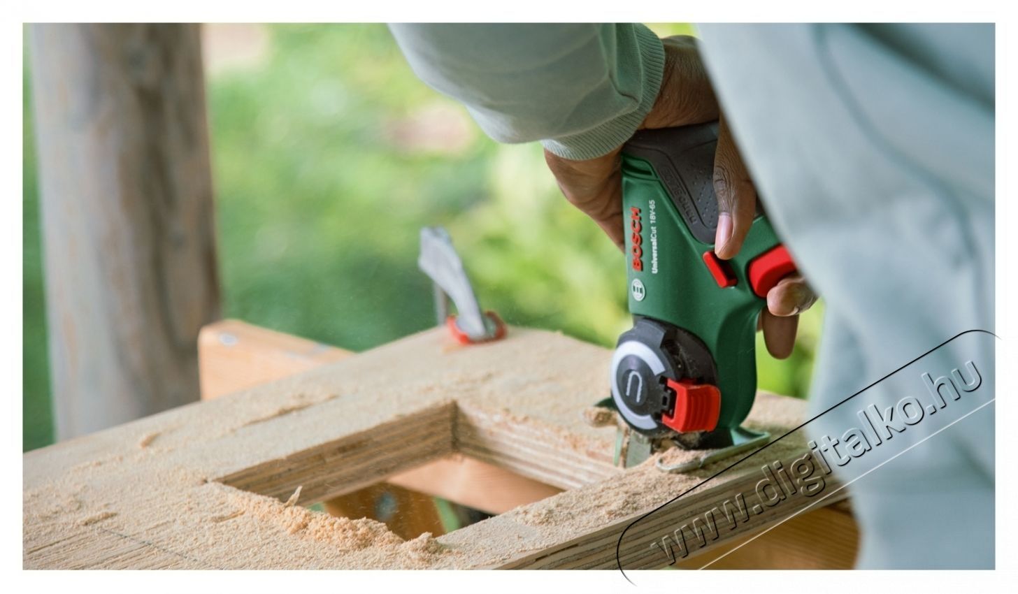 Bosch Akkus fűr&eacute;sz Bosch NanoBlade UniversalCut 06033D5200, 18 V, 8000 RPM, 65 mm maxim&aacute;lis v&aacute;g&aacute;si m&eacute;lys&eacute;g, akkumul&aacute;tor/t&ouml;ltő n&eacute;lk&uuml;l H&aacute;ztart&aacute;s / Otthon / K&uuml;lt&eacute;r - Szersz&aacute;m - K&ouml;r / dekop&iacute;r / sz&uacute;r&oacute; fűr&eacute;sz - 535072