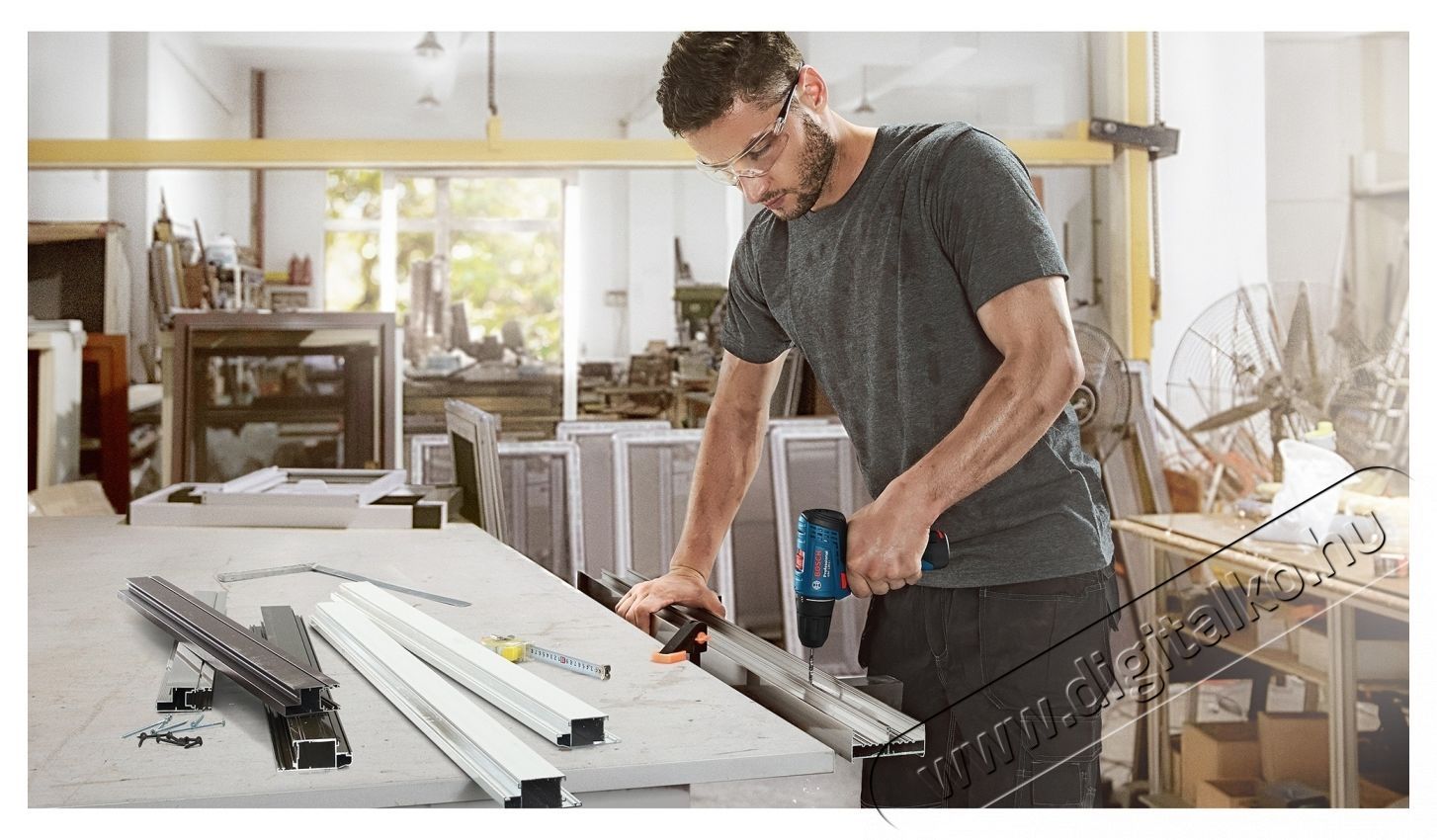 Bosch Professional 06019G8004 f&uacute;r&oacute;- &eacute;s csavarh&uacute;z&oacute;g&eacute;p, 12 V, 14/30 Nm nyomat&eacute;k, 1500 RPM, 20+1 nyomat&eacute;kfokozat, 2 db 2 Ah-s akkumul&aacute;tor, t&ouml;ltő, eleml&aacute;mpa, professzion&aacute;lis t&aacute;ska. H&aacute;ztart&aacute;s / Otthon / K&uuml;lt&eacute;r - Szersz&aacute;m - F&uacute;r&oacute; / f&uacute;r&oacute;kalap&aacute;cs - 536217