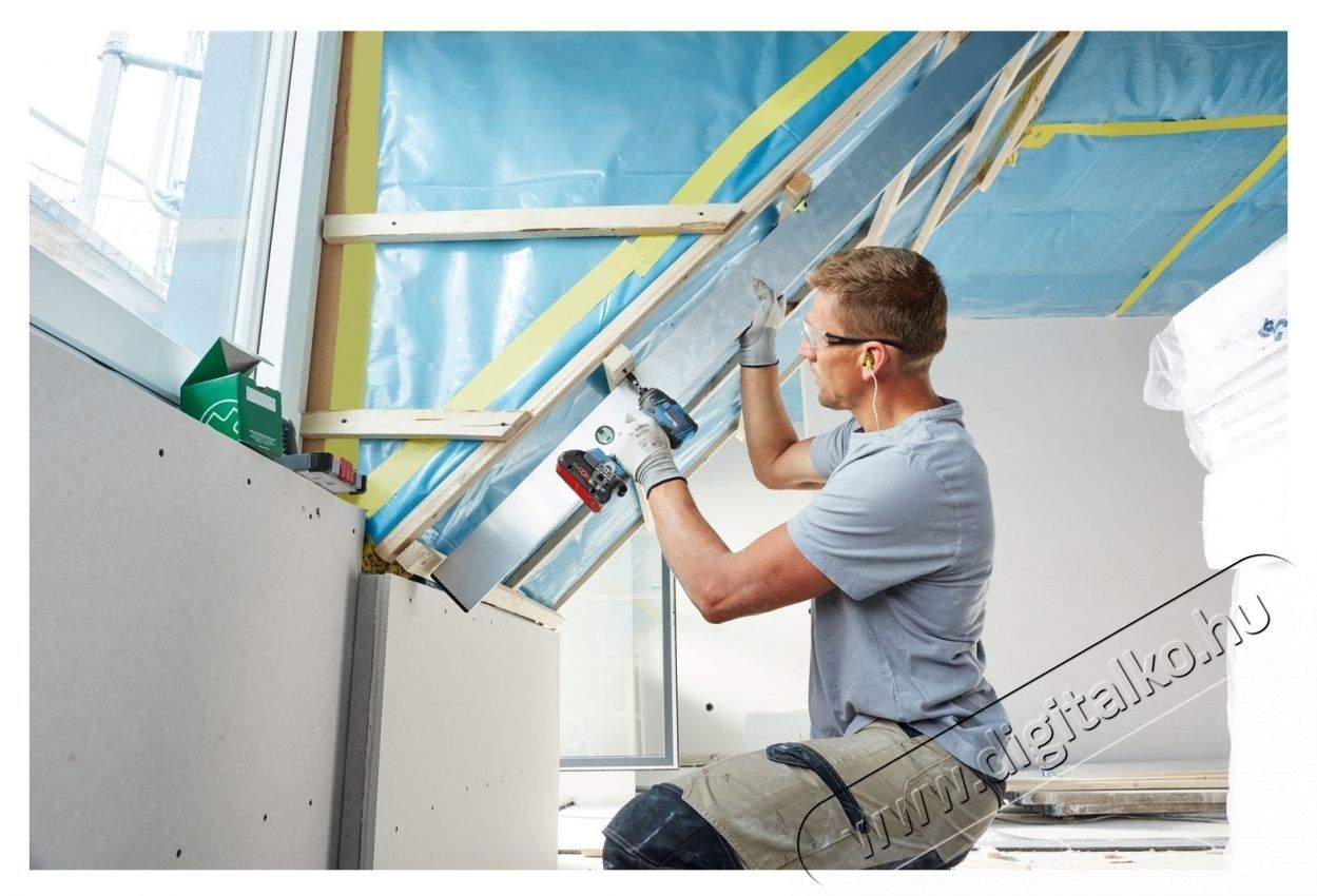 Bosch Professional GDR 18V-200 Akkus &Uuml;tvef&uacute;r&oacute;-csavaroz&oacute;g&eacute;p, 18 V, 200 Nm, 3400 RPM, 4000 &uuml;t&eacute;s/perc, 1/2 bet&eacute;t szersz&aacute;mhoz &eacute;s t&ouml;ltőh&ouml;z, bet&eacute;t tartoz&eacute;kokhoz, L-Box doboz H&aacute;ztart&aacute;s / Otthon / K&uuml;lt&eacute;r - Szersz&aacute;m - Egy&eacute;b szersz&aacute;m - 536238